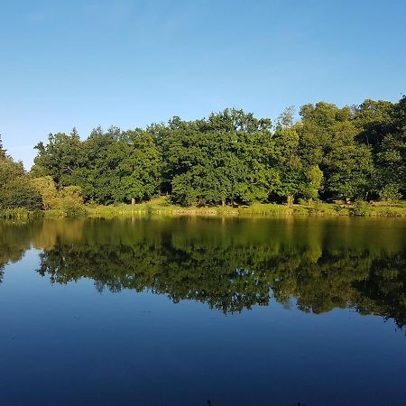 Camping De La Chagnee Saint-Aubin-le-Cloud Экстерьер фото