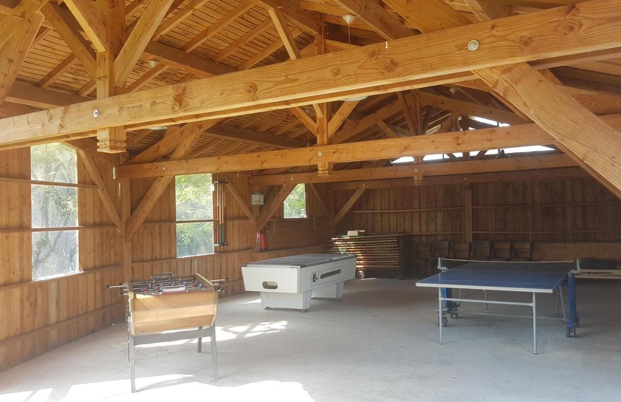 Camping De La Chagnee Saint-Aubin-le-Cloud Экстерьер фото